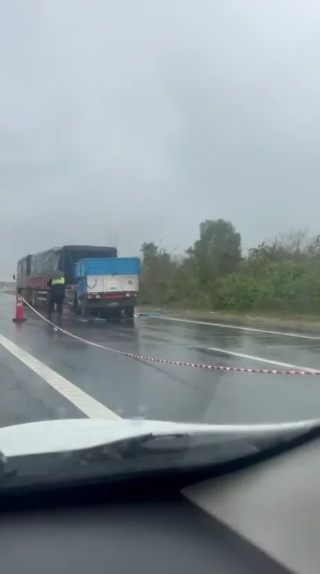 ACCIDENTE HACE INSTANTES EN LA AUTOPISTAEl siniestro se produjo en la zona de la Autopista Famai