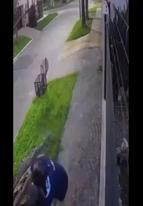 MR