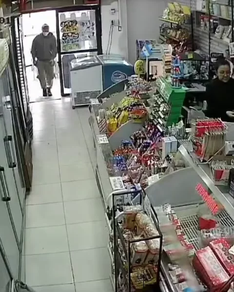 DA
