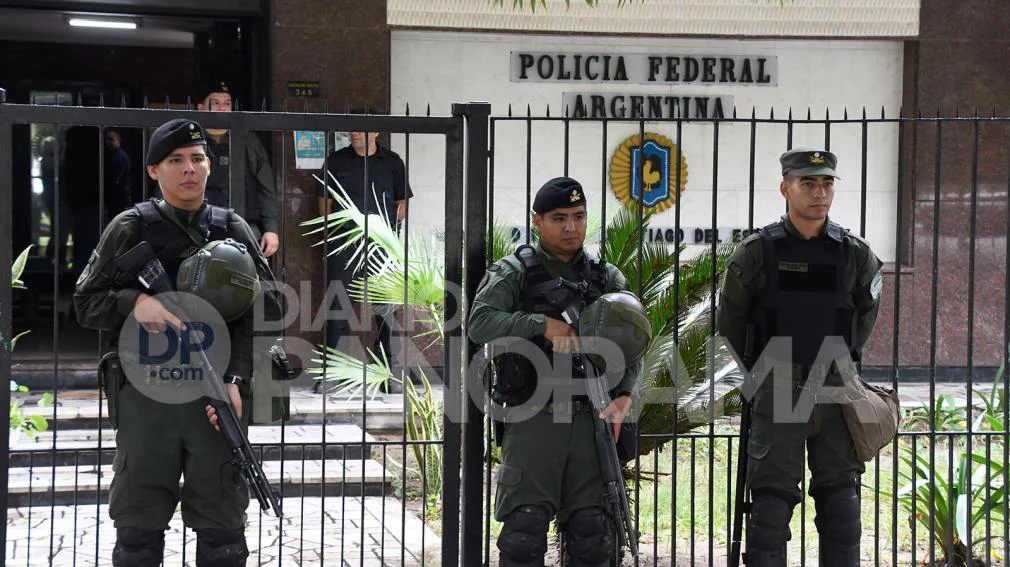 1010x567_efectivos-gendarmeria-nacional-547192-101025