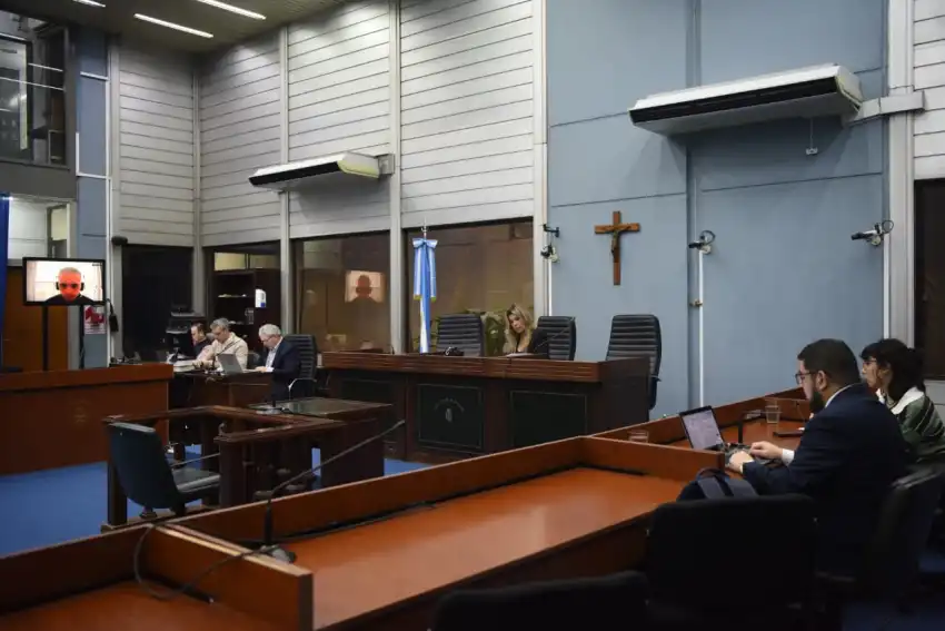850x567_sede-tof-estuvieron-jueza-liliana-snopek-fiscal-pablo-camuna-defensor-fernando-sanchez-dominguez-foto-la-gaceta--anala-jaramillo-1159840-115608