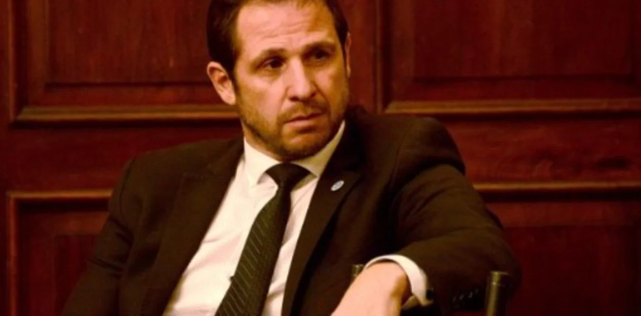 Lfbj7PxJi_1256x620__1