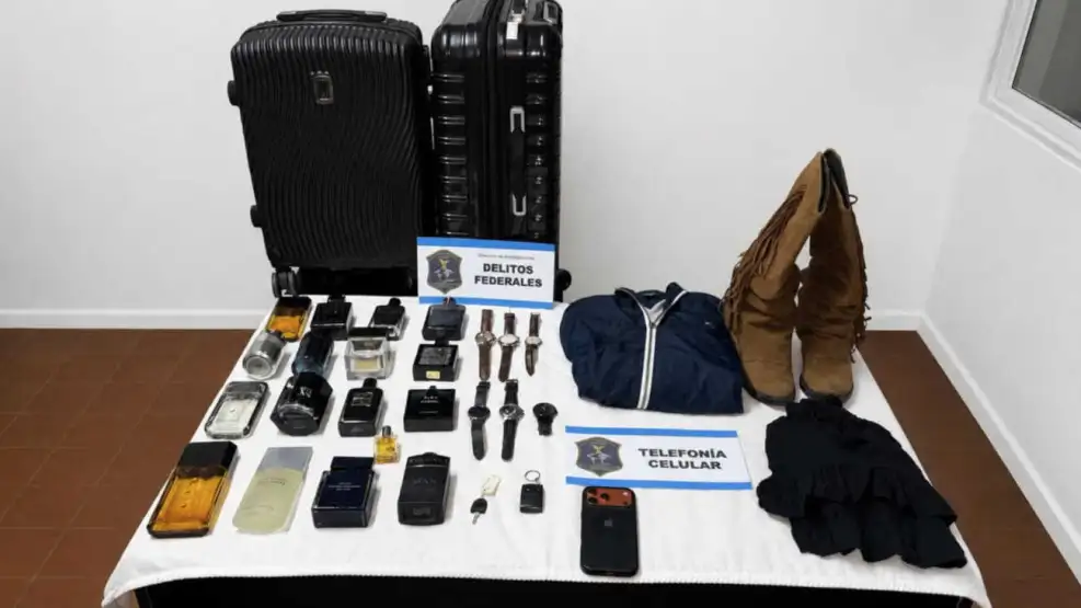 detuvieron-a-una-viuda-negra-en-ezeiza-era-oficial-de-la-policia-de-seguridad-aeroportuaria-24062026-2268155