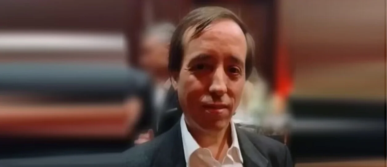 9UczjdYBE_1256x620__3
