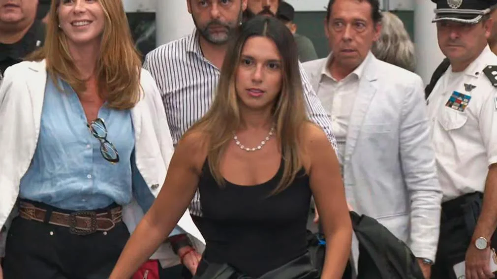 1010x567_agostina-paez-argentina-547596-201558