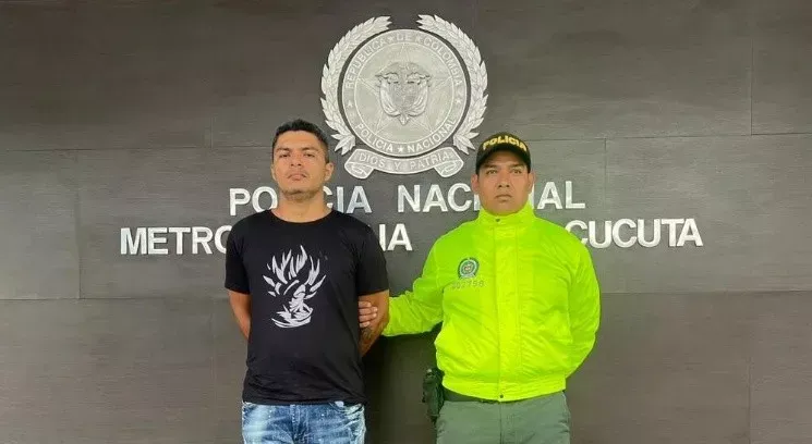 un_hombre_se_hizo_pasar_por_mujer_para_vengarse_de_la_muerte_de_su_hermano_2_x1x.jpeg_395840335