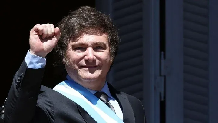 javier_milei_presidente_crop1706910072773.jpg_1833193316