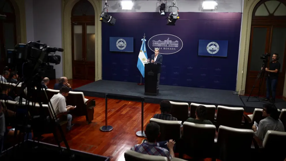 69d3fc2f55cf5_992_558!