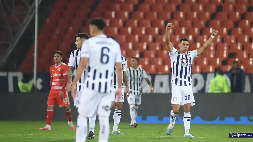 festejo-de-gol-talleres-vs-river_1440x810_wmk