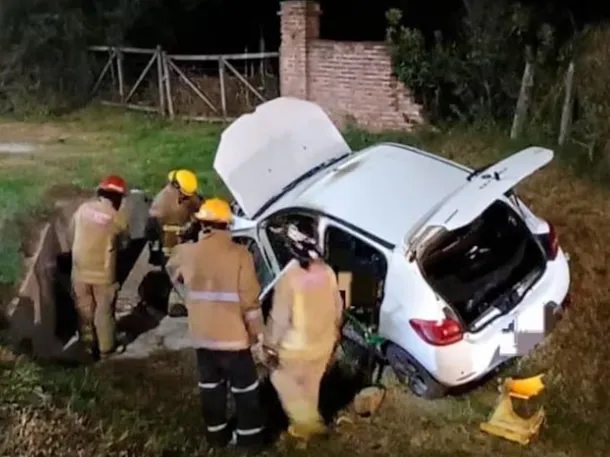 accidente-celular-auto