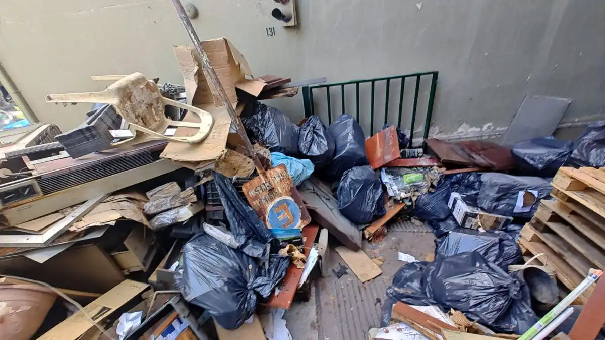 1200x674_lo-se-saco-subsuelo-tof-se-puso-vereda-edificio-alli-fue-trasladado-camiones-gendarmeria-1141716-155324